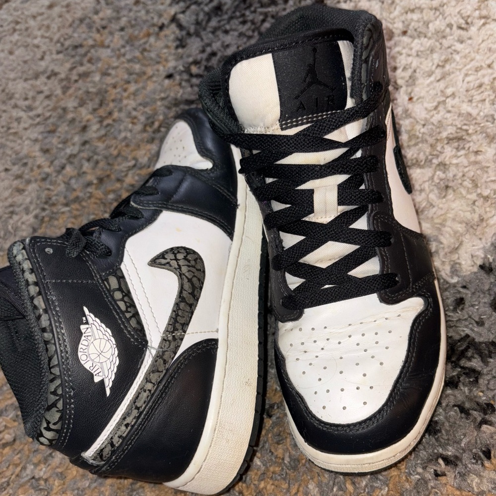 Jordan Kids Black and White Sneakers